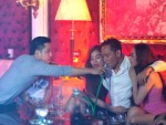 Duy Mạnh ăn chơi trác táng bên các chân dài